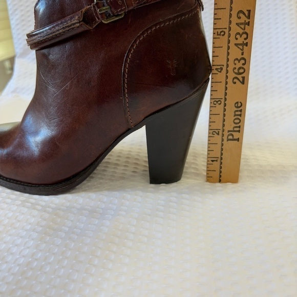 Frye Leather Jenny Seam Ankle Bootie Classic Womens size 6 B Deep Brown Zipper - Picture 11 of 15